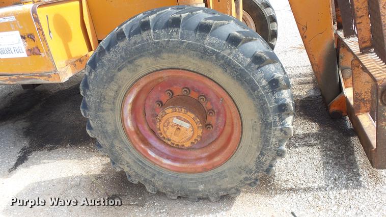 image for item AM9108 Lull 844 telehandler