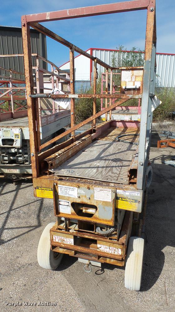 image for item AM9112 Mec 2034HT scissor lift