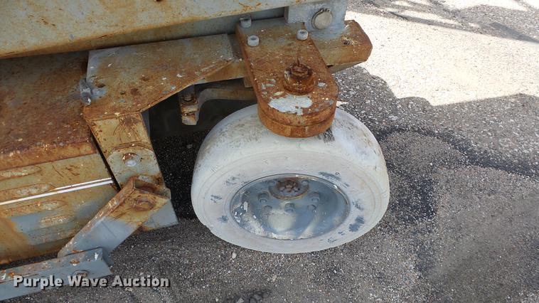 image for item AM9112 Mec 2034HT scissor lift