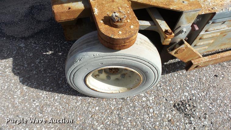 image for item AM9112 Mec 2034HT scissor lift