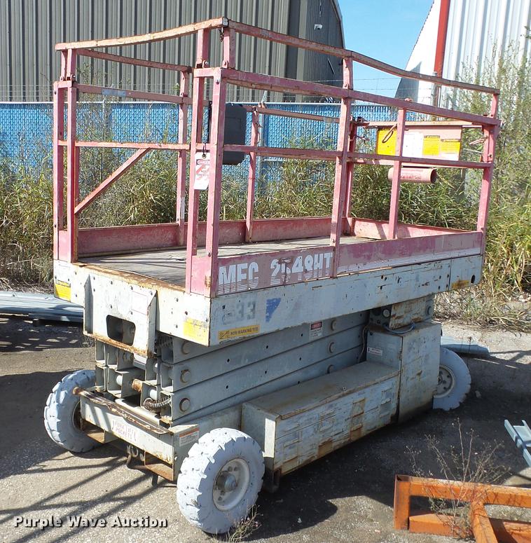 image for item AM9113 Mec 2548HT scissor lift