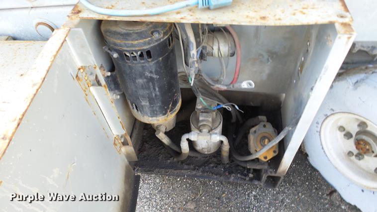 image for item AM9113 Mec 2548HT scissor lift