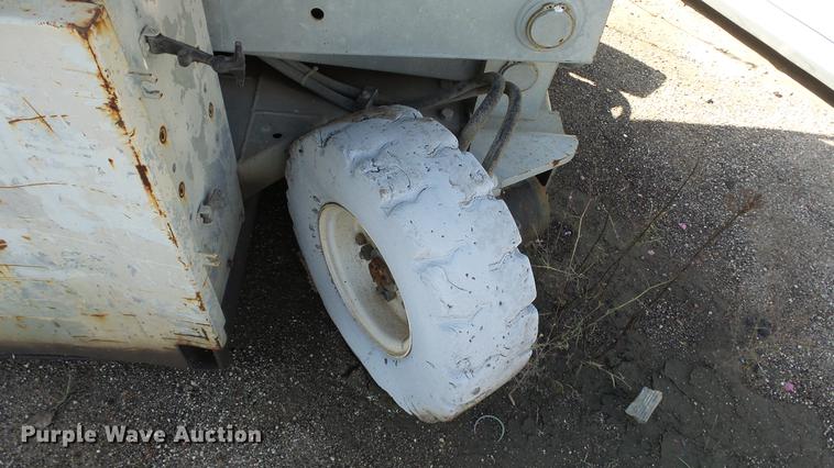 image for item AM9113 Mec 2548HT scissor lift