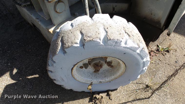 image for item AM9113 Mec 2548HT scissor lift