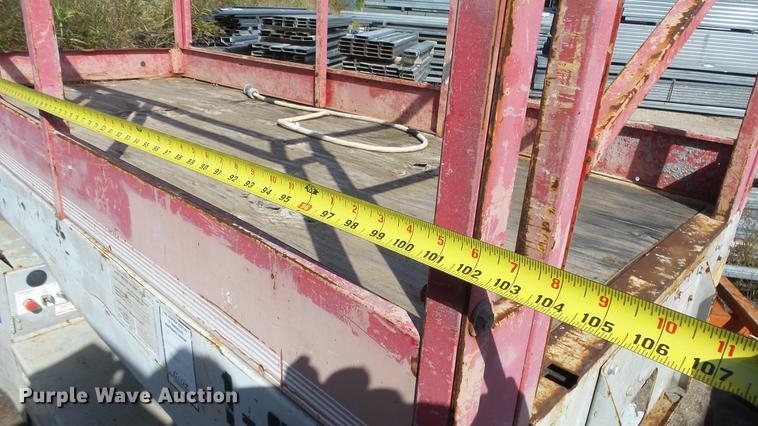 image for item AM9113 Mec 2548HT scissor lift