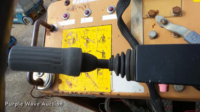 image for item AM9121 Lull 644 telehandler