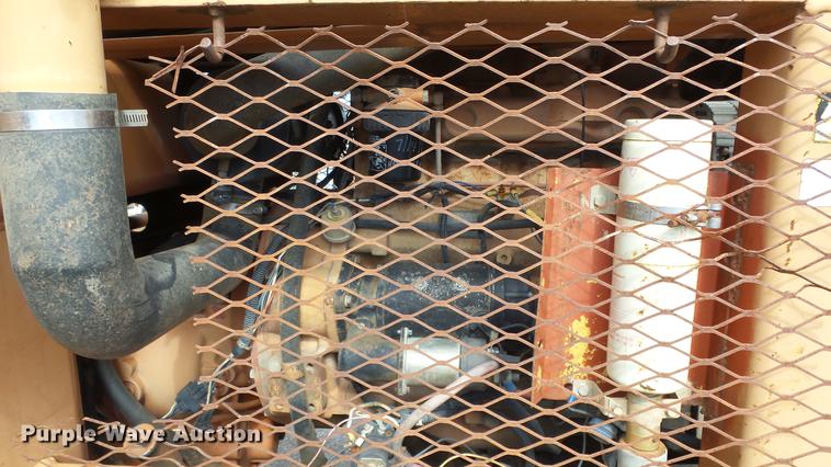 image for item AM9121 Lull 644 telehandler