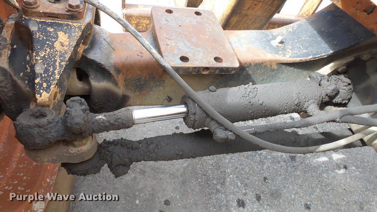 image for item AM9121 Lull 644 telehandler