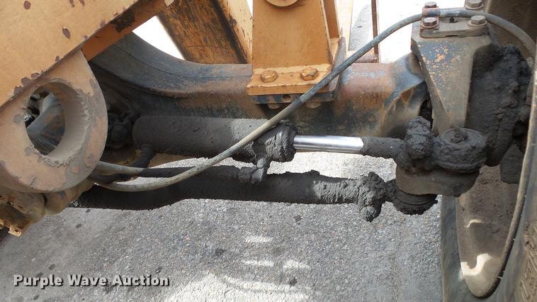 image for item AM9121 Lull 644 telehandler
