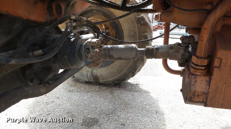 image for item AM9121 Lull 644 telehandler