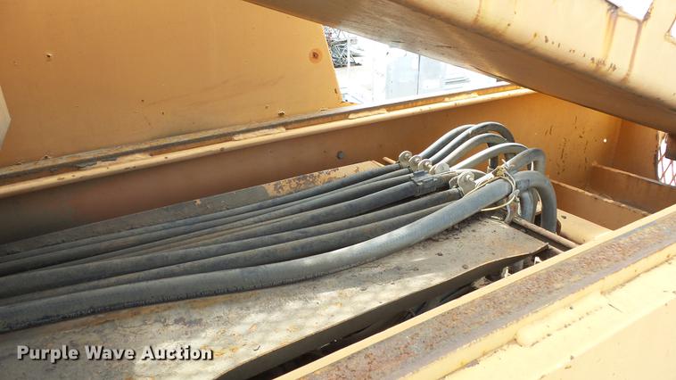 image for item AM9121 Lull 644 telehandler