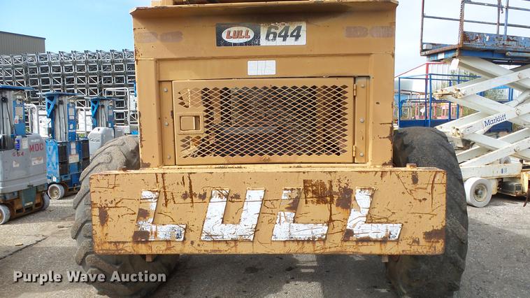 image for item AM9121 Lull 644 telehandler