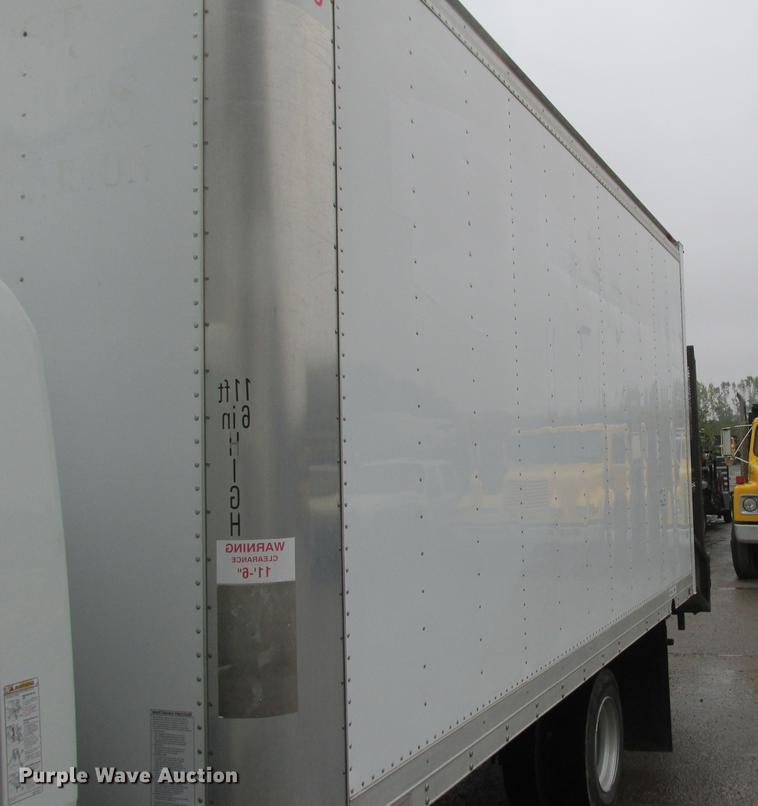 image for item DA8295 2013 Mitsubishi Fuso FE160 box truck