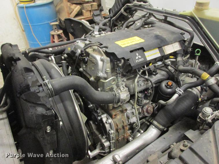 image for item DA8295 2013 Mitsubishi Fuso FE160 box truck