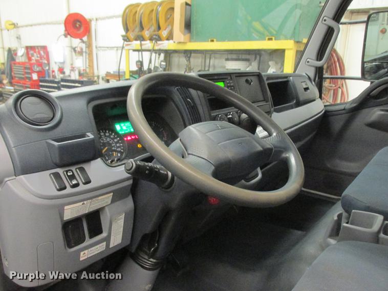 image for item DA8295 2013 Mitsubishi Fuso FE160 box truck