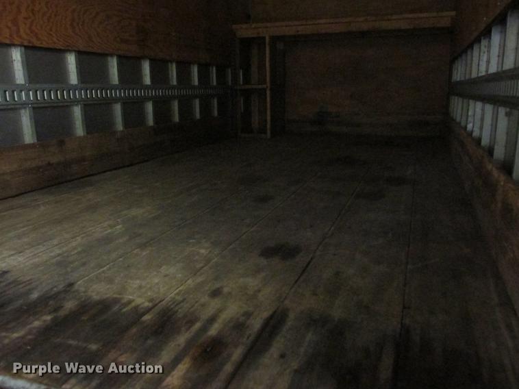 image for item DA8295 2013 Mitsubishi Fuso FE160 box truck