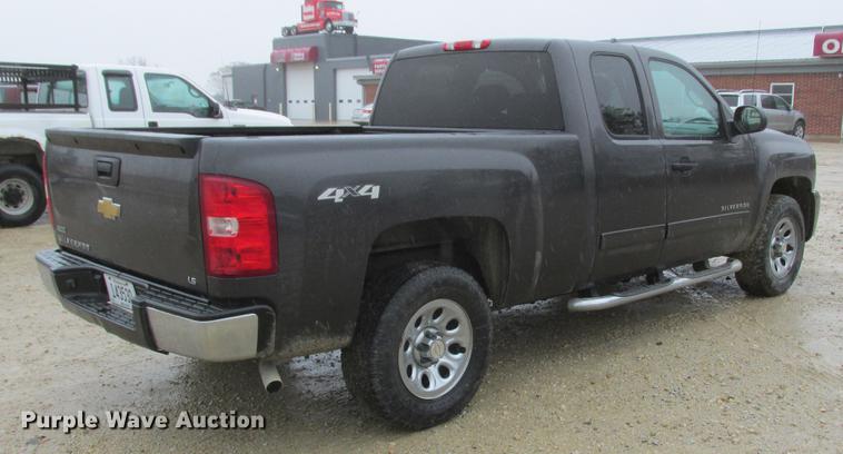 image for item DA8296 2011 Chevrolet Silverado 1500 Ext. Cab pickup truck