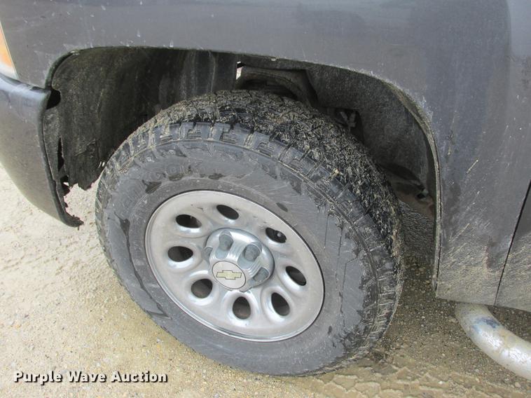 image for item DA8296 2011 Chevrolet Silverado 1500 Ext. Cab pickup truck