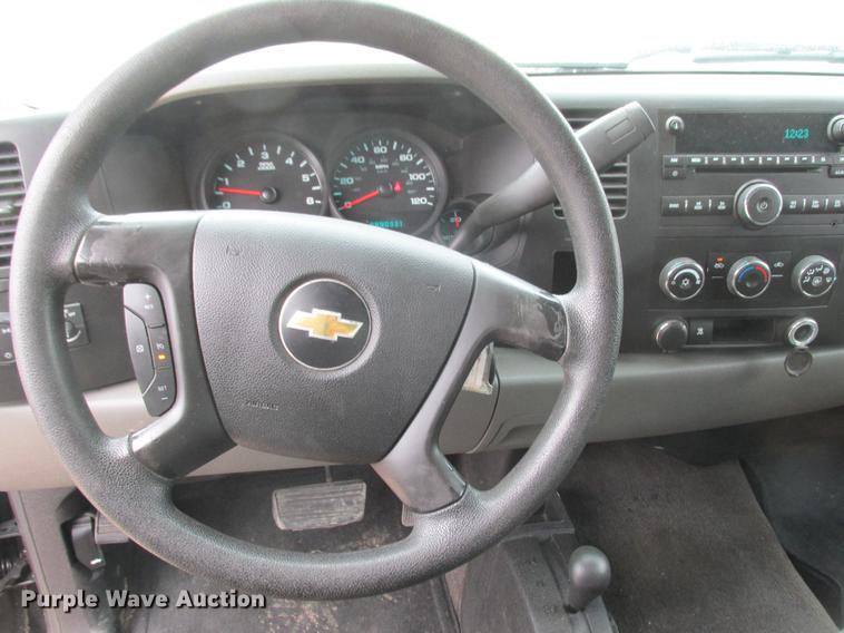 image for item DA8296 2011 Chevrolet Silverado 1500 Ext. Cab pickup truck