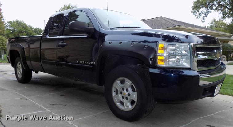 image for item DB8540 2008 Chevrolet Silverado 1500 Ext. Cab pickup truck