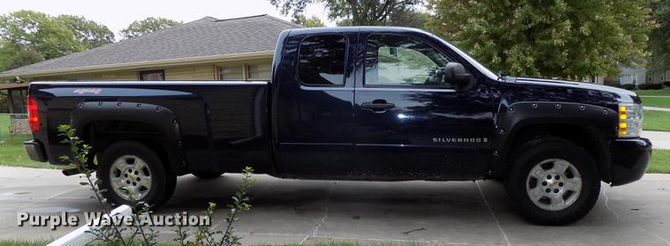 image for item DB8540 2008 Chevrolet Silverado 1500 Ext. Cab pickup truck