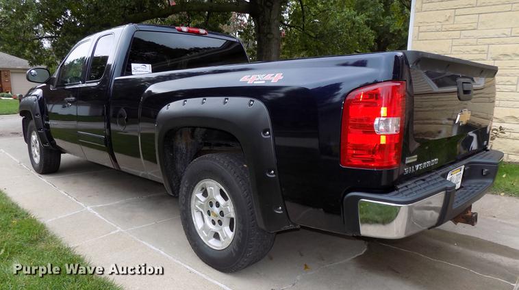image for item DB8540 2008 Chevrolet Silverado 1500 Ext. Cab pickup truck