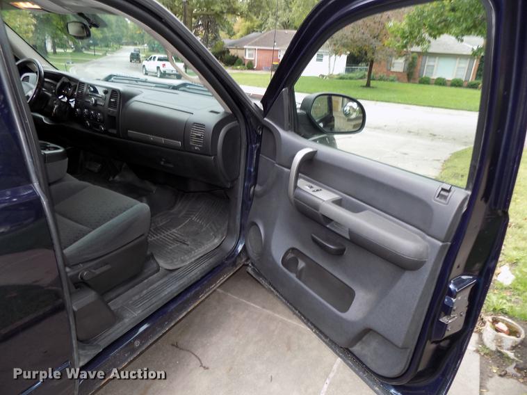 image for item DB8540 2008 Chevrolet Silverado 1500 Ext. Cab pickup truck