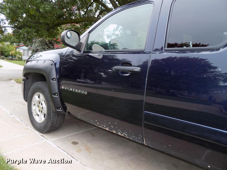 image for item DB8540 2008 Chevrolet Silverado 1500 Ext. Cab pickup truck
