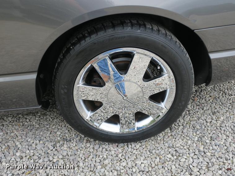 image for item DB8972 2003 Ford Thunderbird convertible