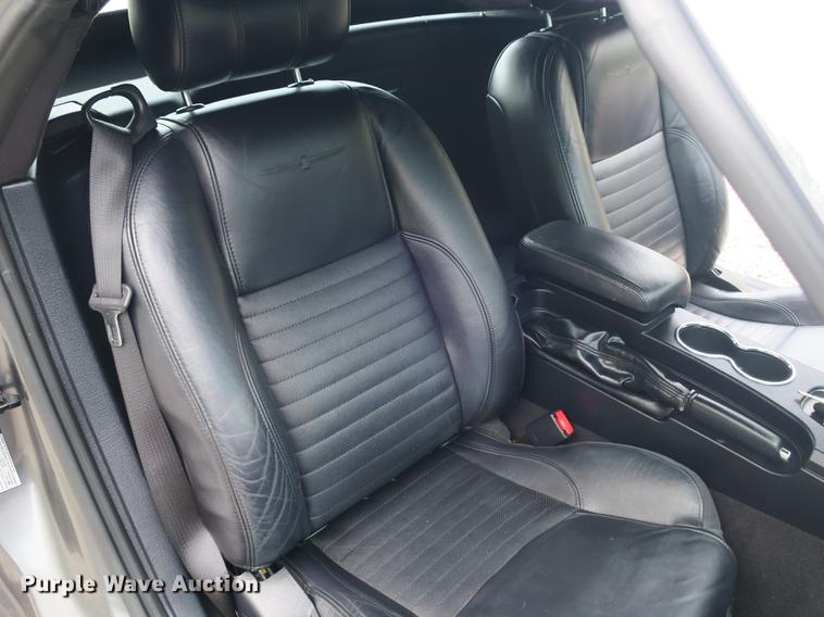 image for item DB8972 2003 Ford Thunderbird convertible