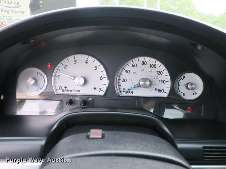 image for item DB8972 2003 Ford Thunderbird convertible