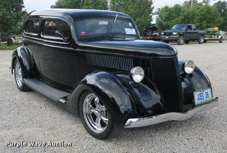 image for item DB8973 1936 Ford sedan