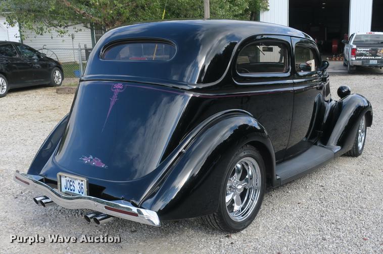 image for item DB8973 1936 Ford sedan