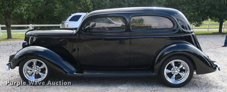 image for item DB8973 1936 Ford sedan