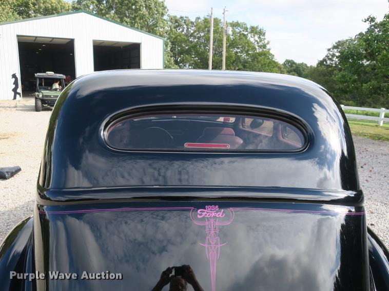 image for item DB8973 1936 Ford sedan