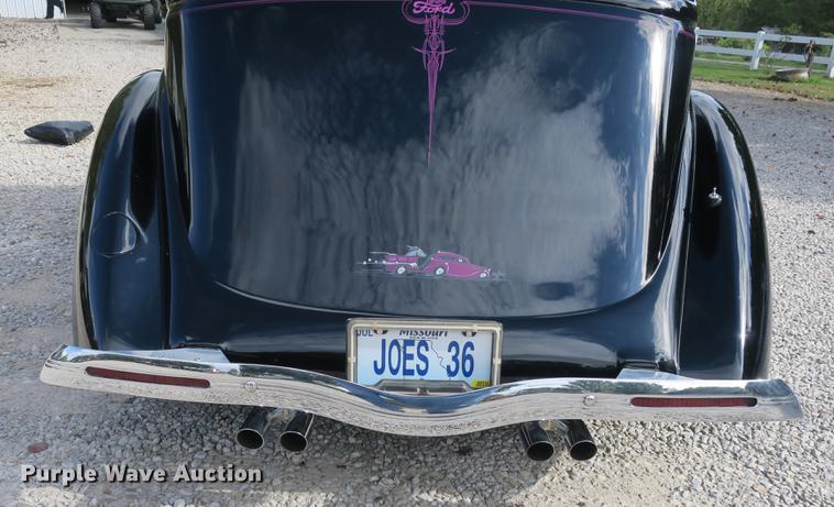 image for item DB8973 1936 Ford sedan