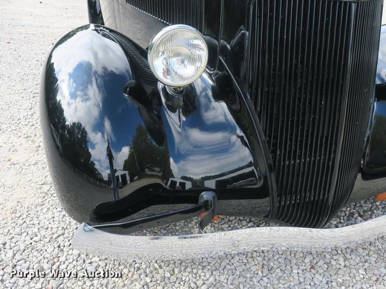 image for item DB8973 1936 Ford sedan