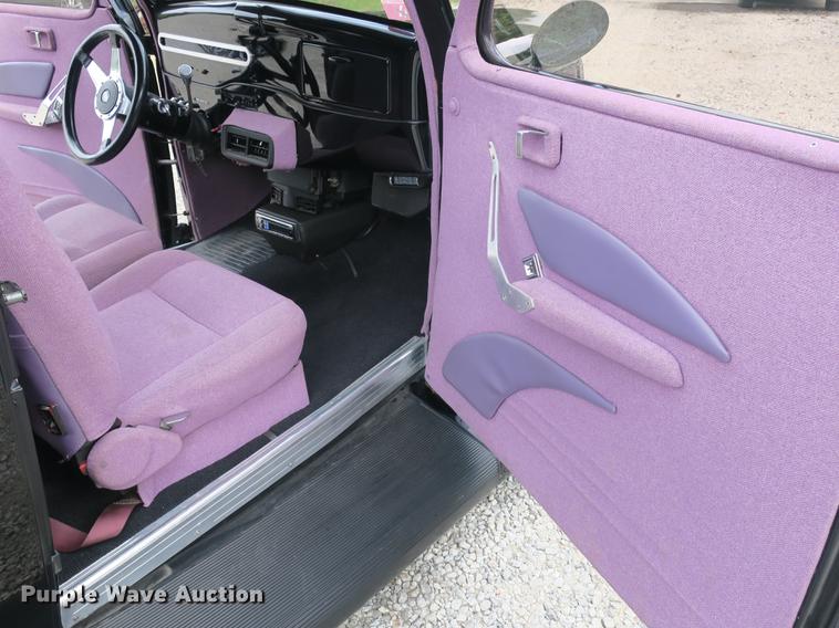 image for item DB8973 1936 Ford sedan