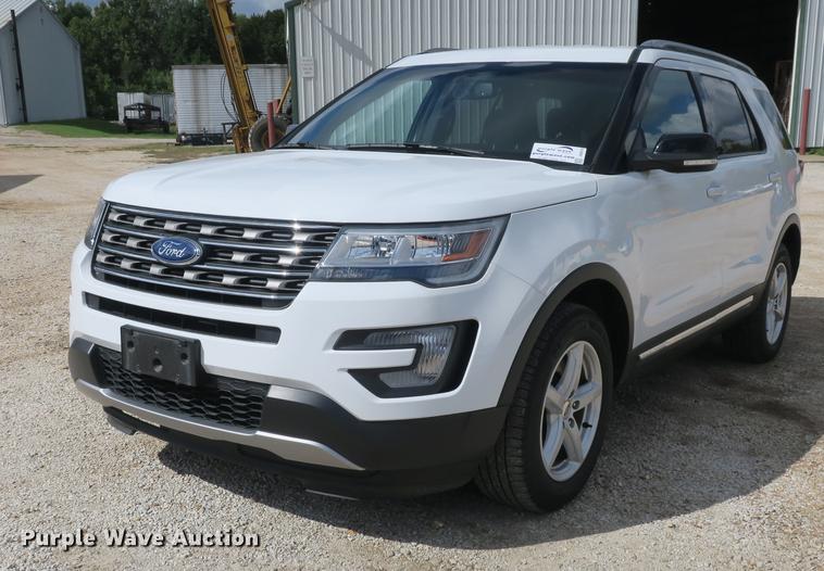 image for item DB8974 2016 Ford Explorer XLT SUV