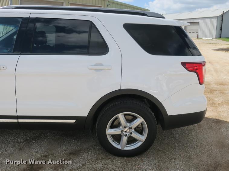 image for item DB8974 2016 Ford Explorer XLT SUV