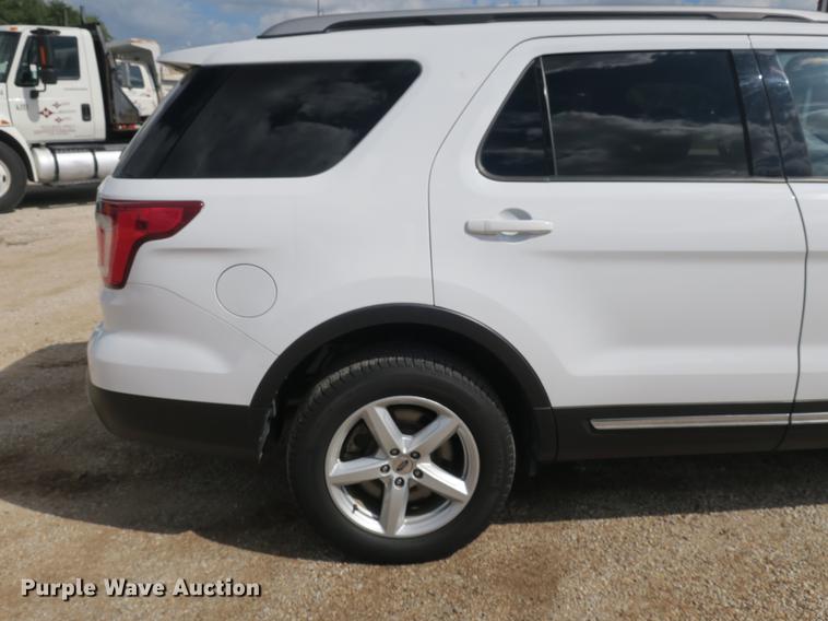 image for item DB8974 2016 Ford Explorer XLT SUV