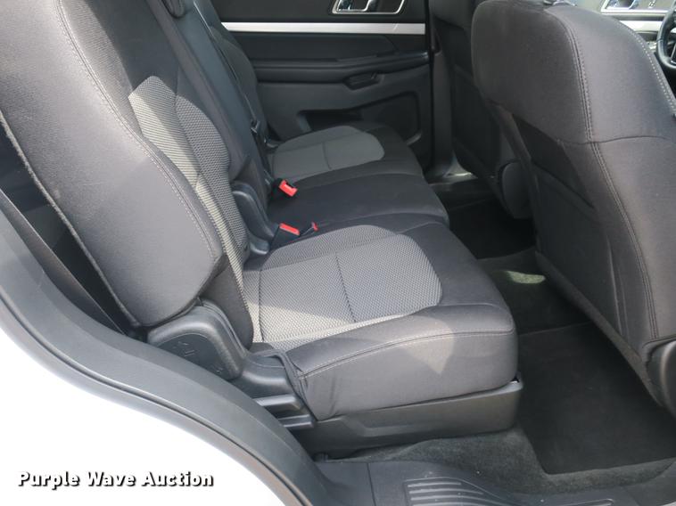 image for item DB8974 2016 Ford Explorer XLT SUV