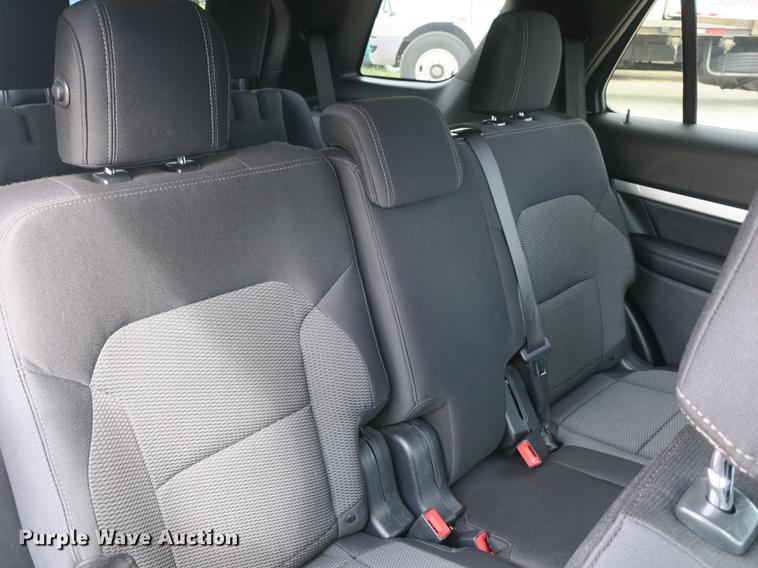 image for item DB8974 2016 Ford Explorer XLT SUV