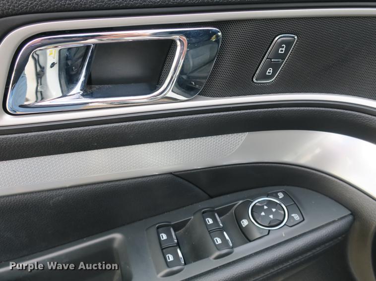 image for item DB8974 2016 Ford Explorer XLT SUV