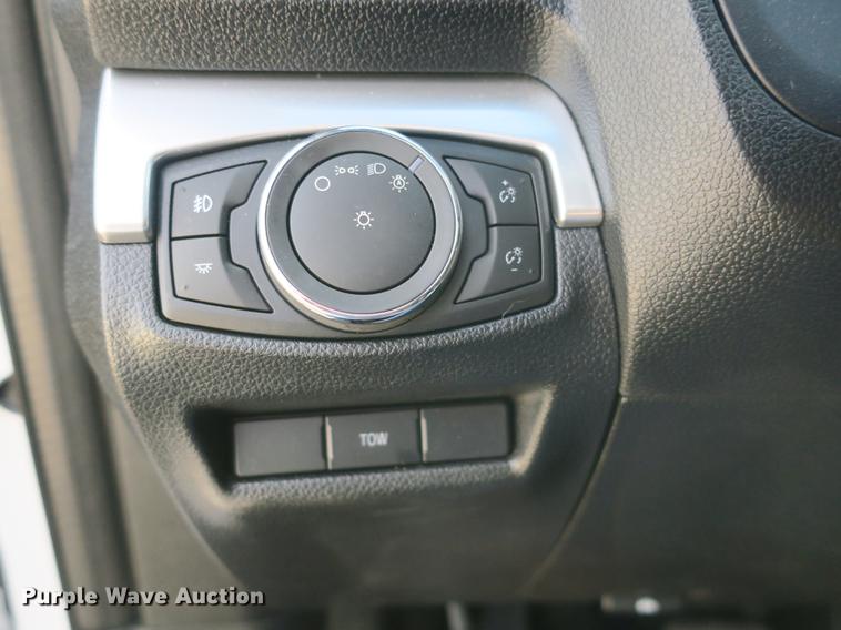 image for item DB8974 2016 Ford Explorer XLT SUV