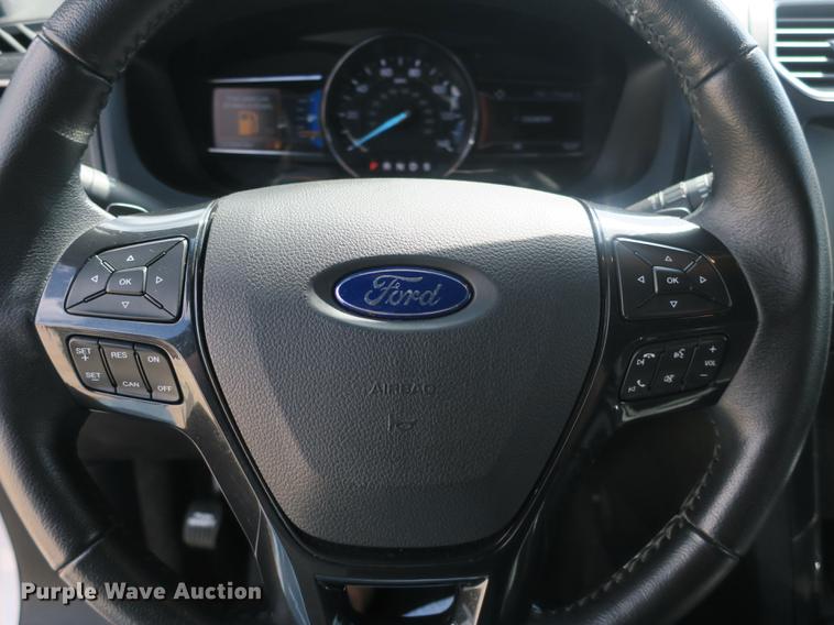 image for item DB8974 2016 Ford Explorer XLT SUV