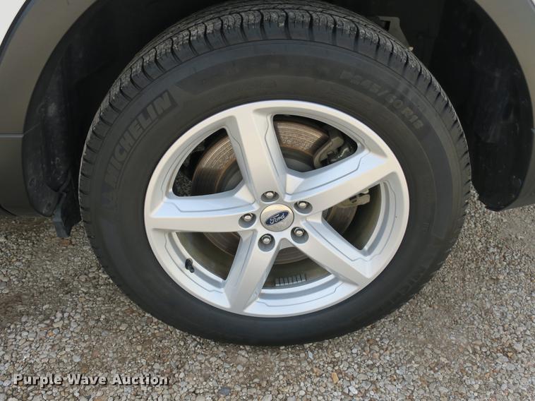 image for item DB8974 2016 Ford Explorer XLT SUV