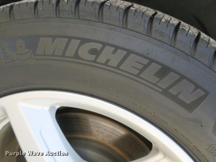 image for item DB8974 2016 Ford Explorer XLT SUV