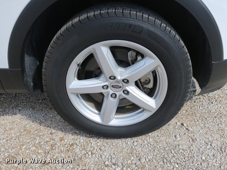 image for item DB8974 2016 Ford Explorer XLT SUV