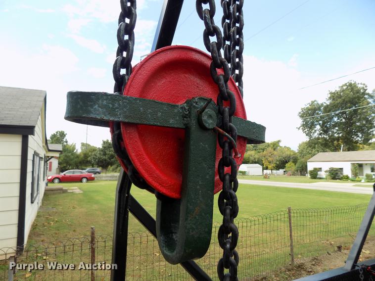 image for item DD3474 Propane tank lift